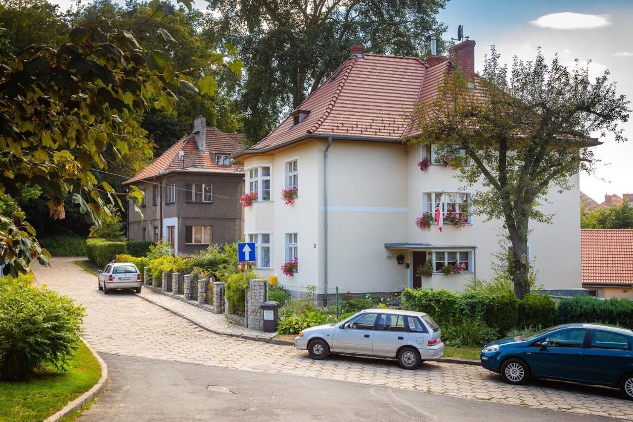 Apartamento Dom Pod Rybia Skala Jelenia Góra Exterior foto